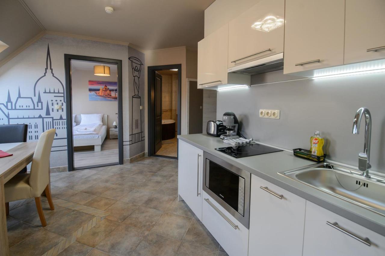 Hr Apartmanhaz Еґер Екстер'єр фото