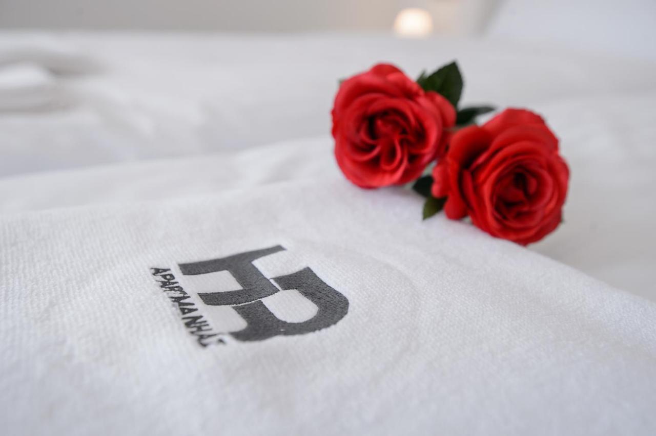Hr Apartmanhaz Еґер Екстер'єр фото