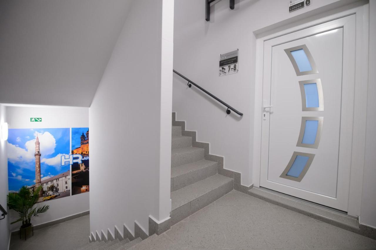 Hr Apartmanhaz Еґер Екстер'єр фото