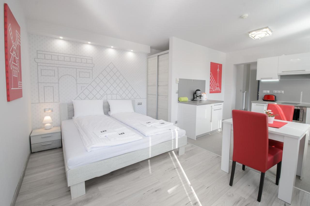 Hr Apartmanhaz Еґер Екстер'єр фото